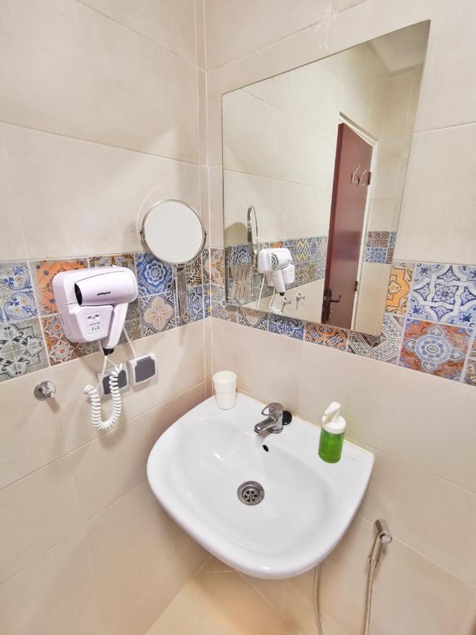 Reta-Inn Martil Beach Экстерьер фото